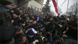 17658875_2014_02_26T213332Z_1603739423_GM1EA2R04NO01_RTRMADP_3_UKRAINE_CRISIS.limghandler