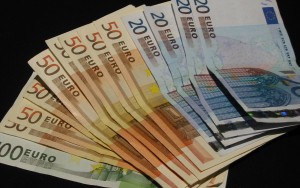 sheaf-of-euro-notes-photo-Gilles-Letar-e1353480355585