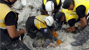 25144085_2016_04_17T182206Z_1256834268_GF10000385667_RTRMADP_3_ECUADOR_QUAKE.limghandler